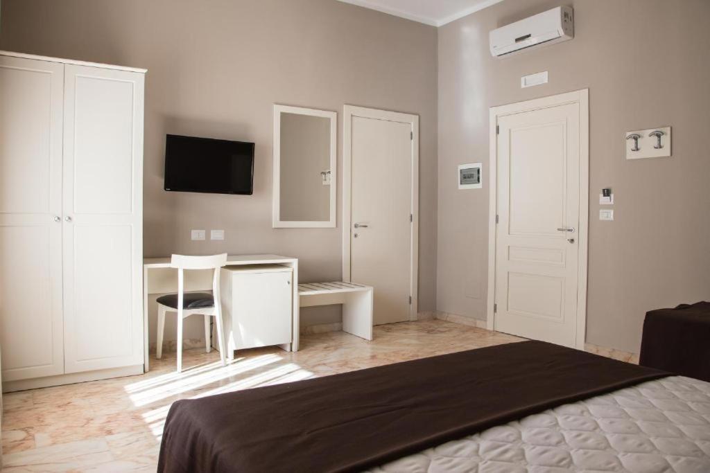 Faro Bianco Gallipoli - Suites & Apartments Extérieur photo