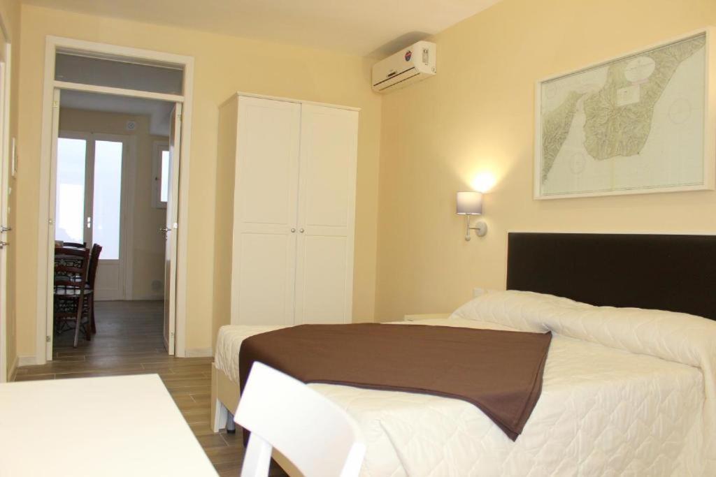 Faro Bianco Gallipoli - Suites & Apartments Extérieur photo
