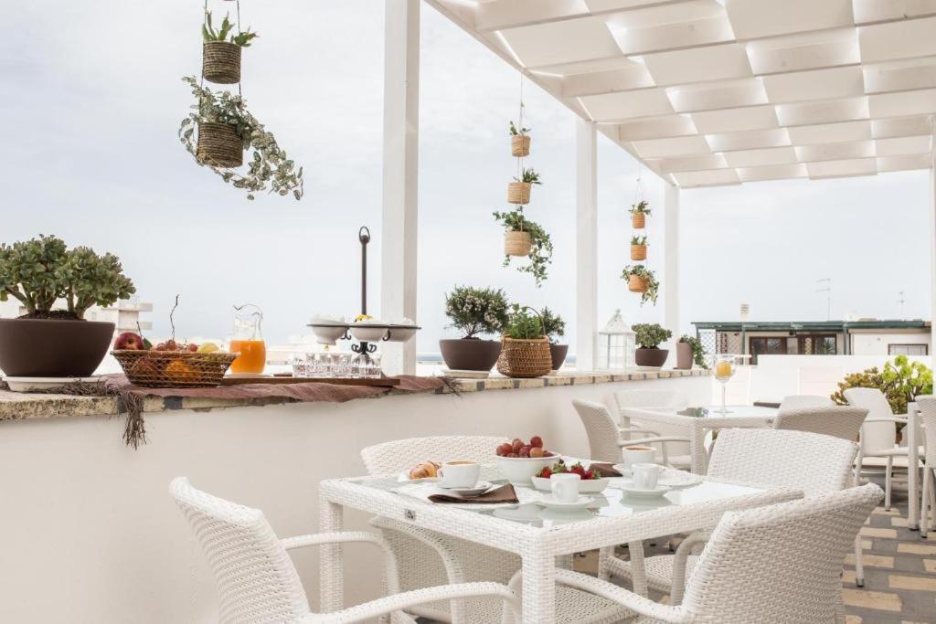 Faro Bianco Gallipoli - Suites & Apartments Extérieur photo
