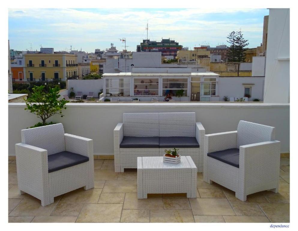 Faro Bianco Gallipoli - Suites & Apartments Extérieur photo