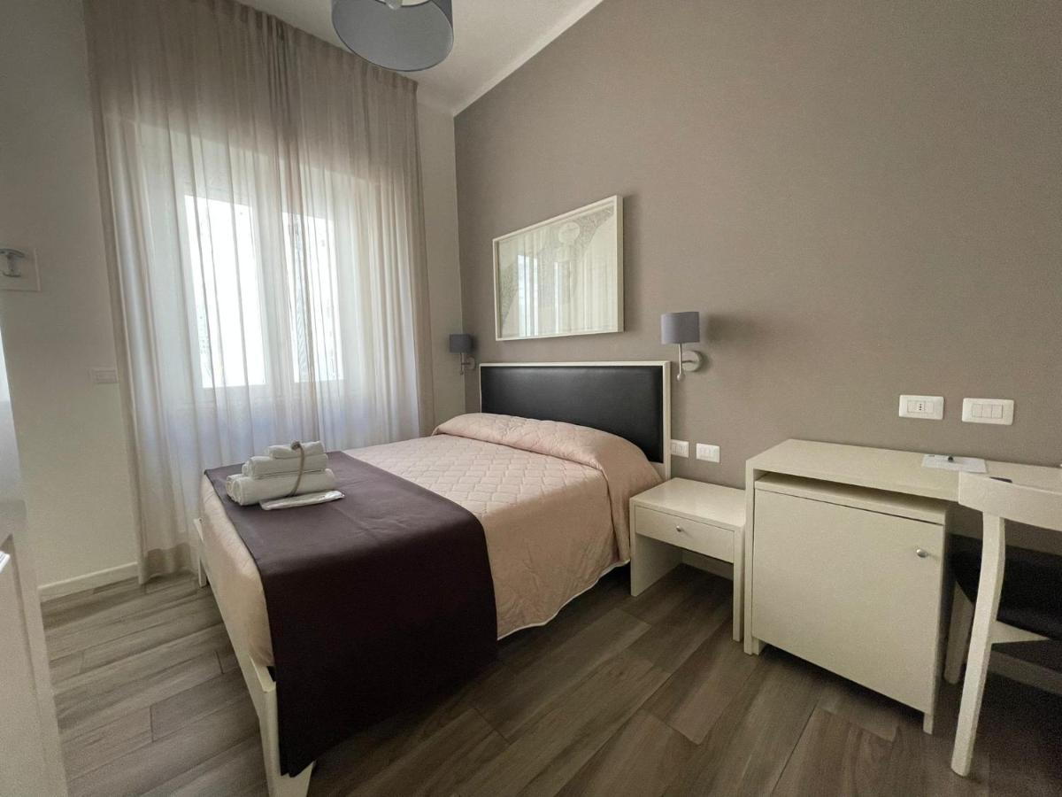 Faro Bianco Gallipoli - Suites & Apartments Extérieur photo